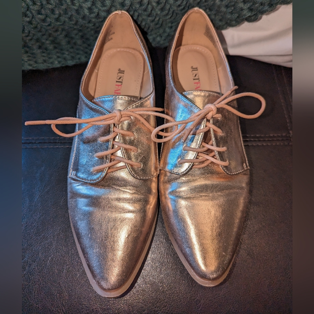 JustFab Rose Gold tuxedo shoes